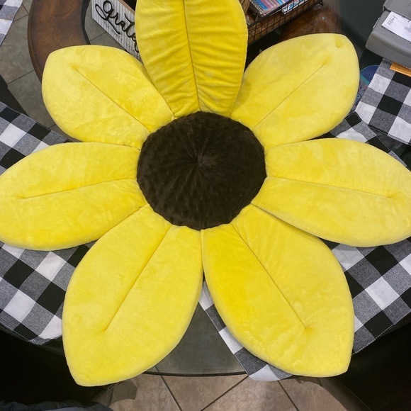 Yellow Blooming Bath For Babies Bath Pad (Like New Condition) - Picture 2 of 5